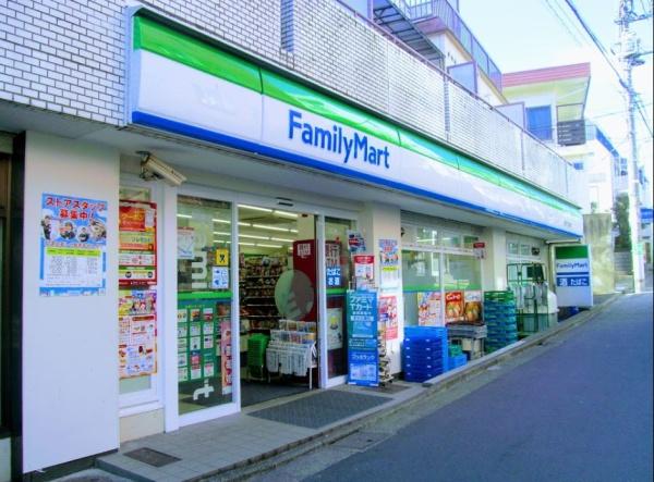 　ファミリーマート笹塚三丁目北店（コンビニ）／474m　