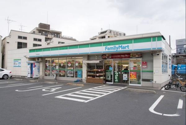 　ファミリーマート世田谷廻沢店（コンビニ）／475m　