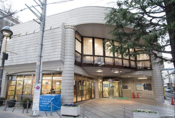 　世田谷区立尾山台図書館（図書館）／845m　