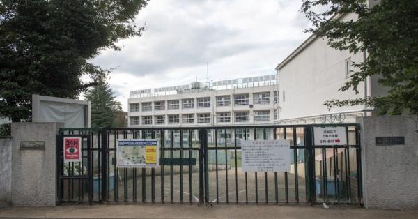 　渋谷区立上原小学校（小学校）／602m　