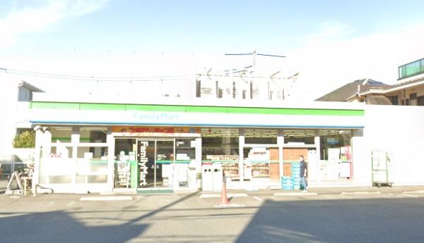 ライオンズマンションつつじヶ丘　ファミリーマート調布つつじヶ丘店（コンビニ）／244m　