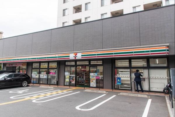 　セブンイレブン世田谷給田3丁目店（コンビニ）／256m　