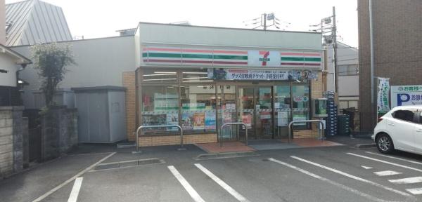 　セブンイレブン世田谷下馬北店（コンビニ）／379m　