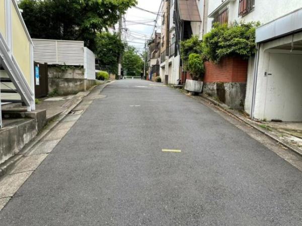 　前面道路含む現地写真　