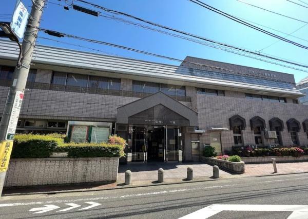 シティハイツ祐天寺　目黒区立守屋図書館（図書館）／618m　