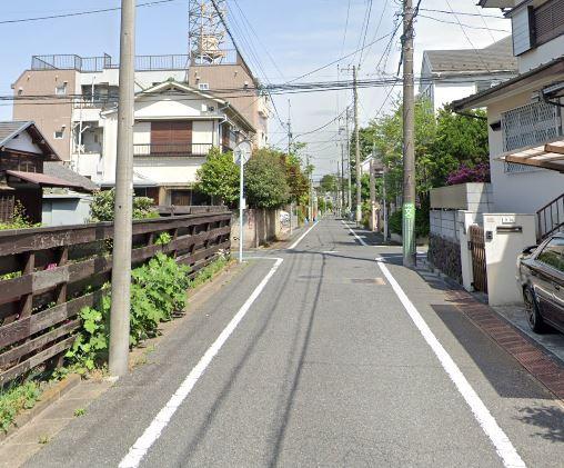 　前面道路含む現地写真　