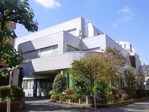 　渋谷区立本町図書館（図書館）／609m　