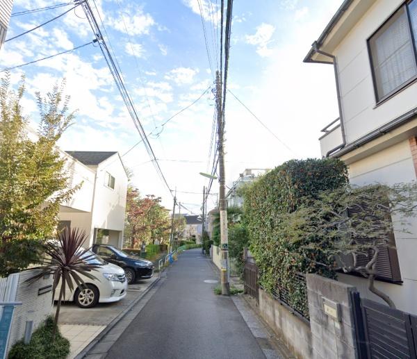 　前面道路含む現地写真　