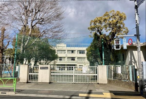 　世田谷区立奥沢小学校（小学校）／1406m　