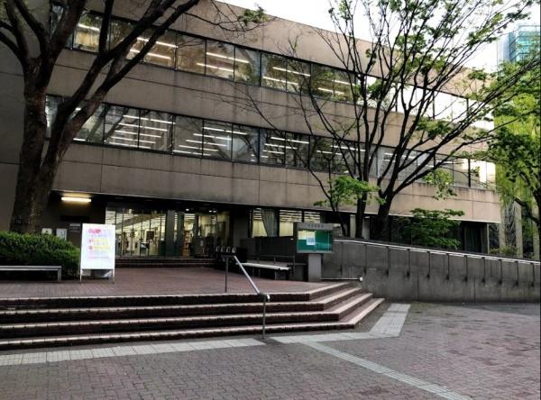 渋谷アインス　青山学院大学図書館（図書館）／1074m　