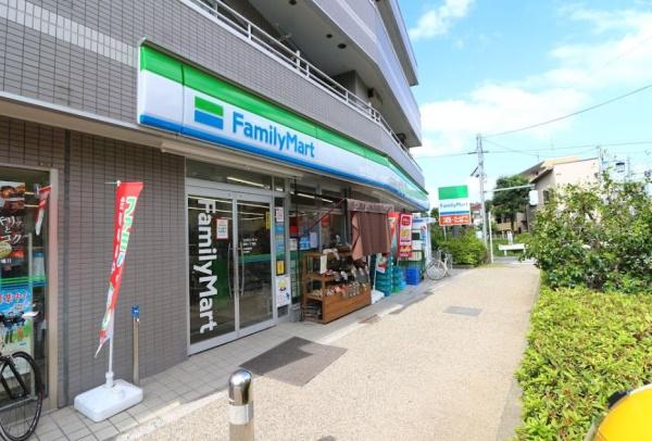 　ファミリーマート弦巻一丁目店（コンビニ）／287m　