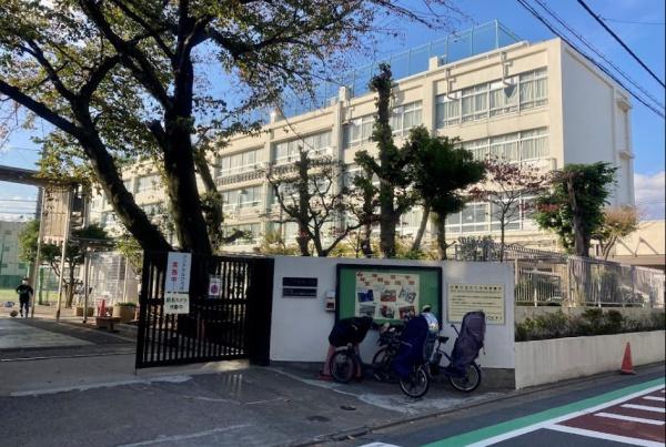 　目黒区立月光原小学校（小学校）／234m　