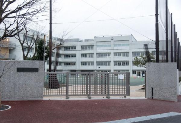 世田谷区砧６丁目中古戸建　世田谷区立山野小学校（小学校）／349m　