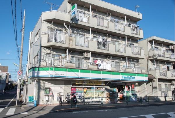 世田谷区桜上水2丁目1号棟　ファミリーマートまるいし八幡山店（コンビニ）／438m　