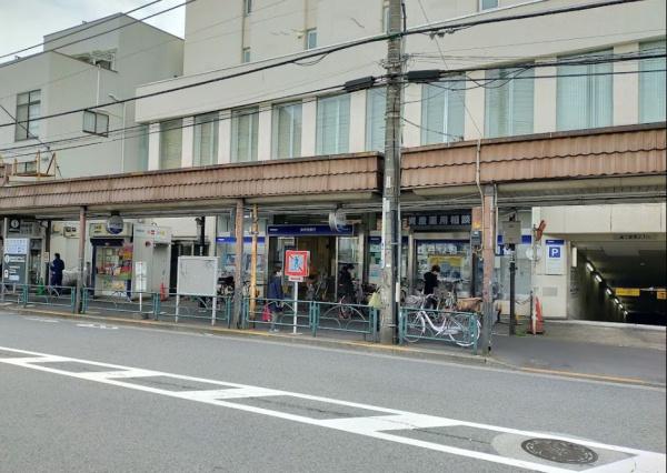 　みずほ銀行方南町支店（銀行）／239m　