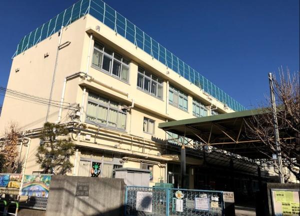 世田谷区上祖師谷2丁目新築戸建　世田谷区立烏山小学校（小学校）／350m　