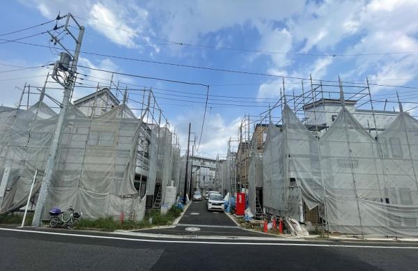 　前面道路含む現地写真　