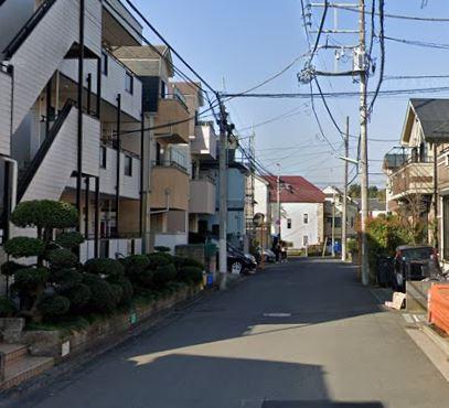 　前面道路含む現地写真　