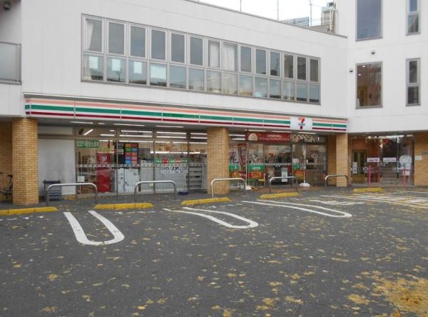 　セブンイレブン世田谷サザエさん通り店（コンビニ）／716m　