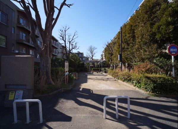 ライオンズマンション上用賀　上用賀四丁目公園（公園）／1150m　