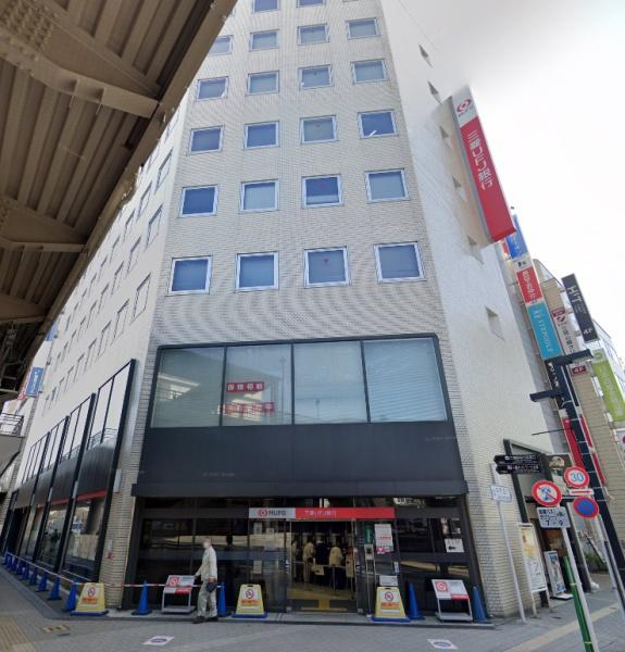 　三菱UFJ銀行三鷹中央支店（銀行）／322m　