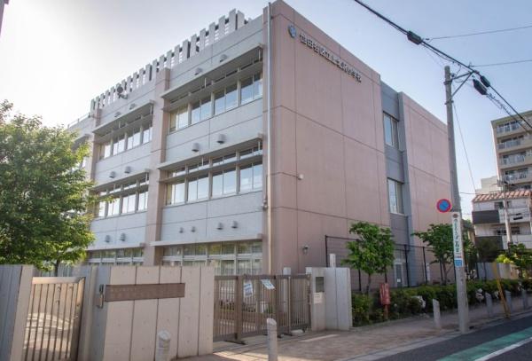 ライオンズマンション上北沢第２　世田谷区立上北沢小学校（小学校）／826m　