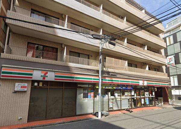 　セブンイレブン港区麻布十番3丁目店（コンビニ）／96m　