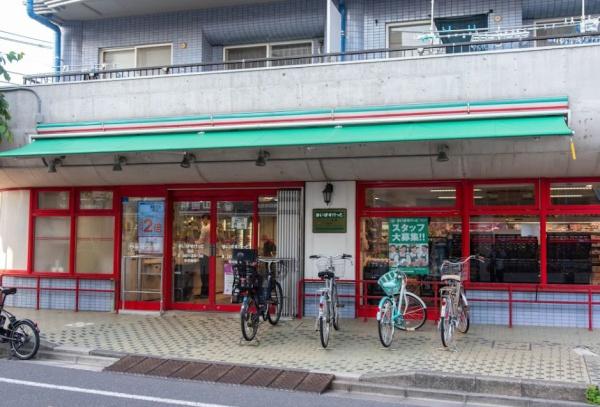 ワールドパレス成城　まいばすけっと砧店（スーパー）／741m　