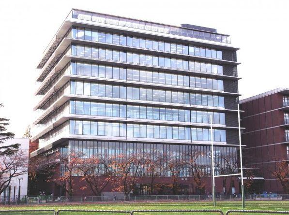 　東京農業大学図書館（図書館）／1025m　