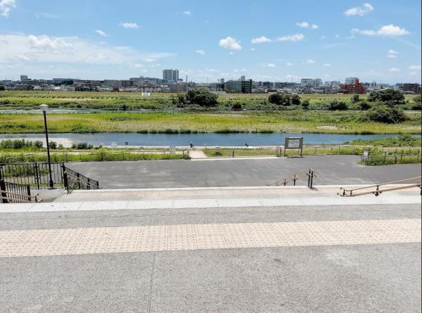 ロイヤルシーズン二子玉川　世田谷区立二子玉川公園（公園）／408m　