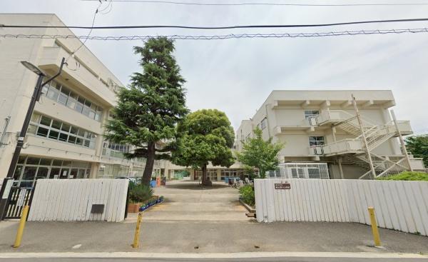 　狛江市第六小学校（小学校）／510m　