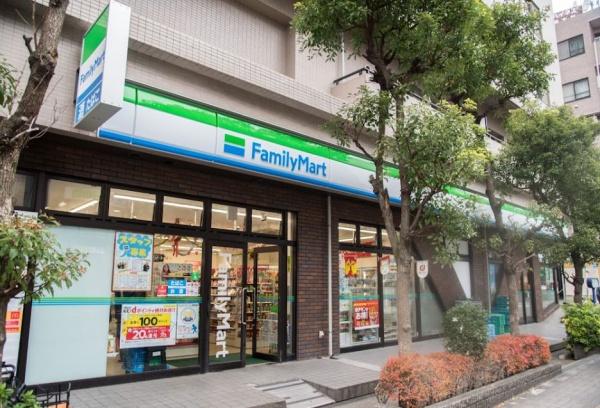 コープ野村明大前　ファミリーマート明大前北店（コンビニ）／127m　